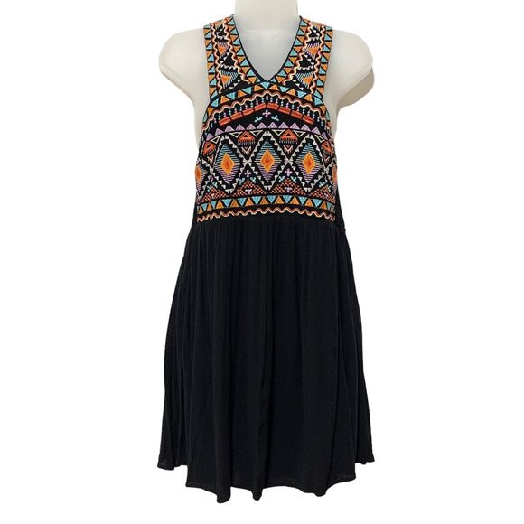 ANDREE BY UNIT Dresses & Skirts - Andree By Unit Dress Embroidered Sleeveless Cross Back Boho Size Small